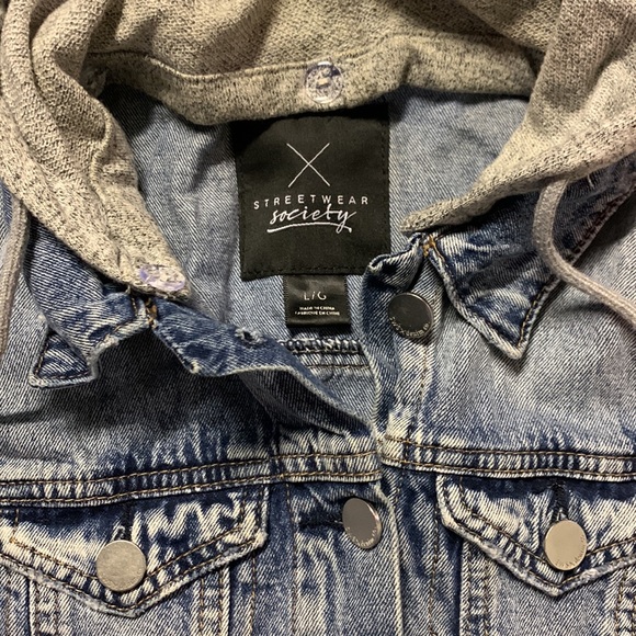 Streetwear Society denim button jacket; youth size large. - Picture 2 of 8